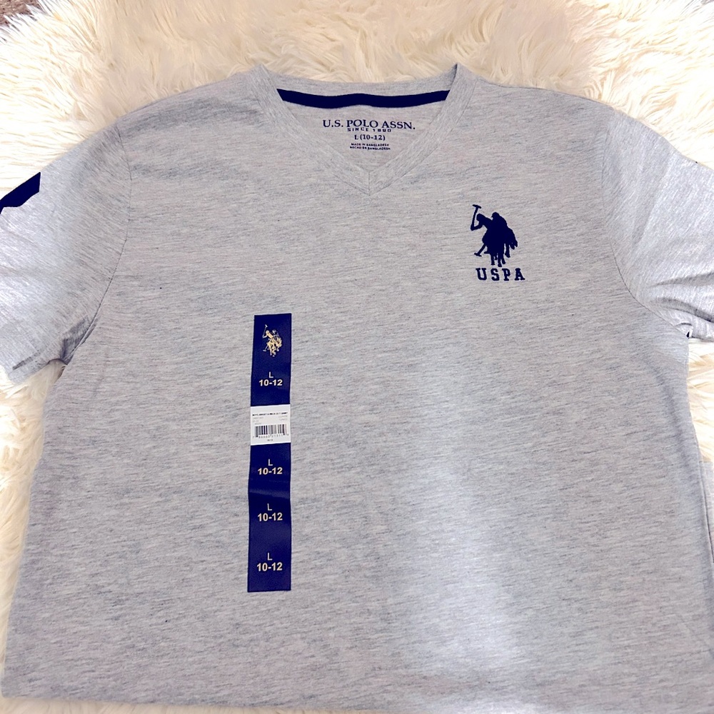 US Polo Association Vneck Gray short sleeve shirt